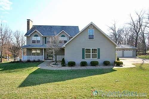 2nd image of 16 Hickory Ridge Rd