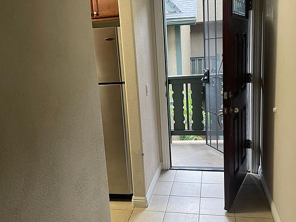 2nd image of 1434 Marshall Rd Unit 31