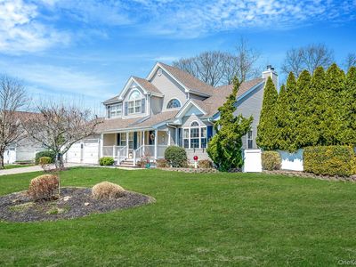 1 Ivy Court, Centereach, NY, 11720