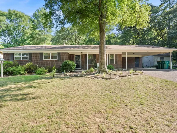 709 W 18th Ter, Russellville, AR 72801