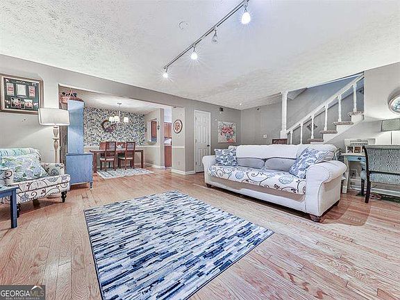 4th image of 3960 Riverlook Pkwy SE Unit 102