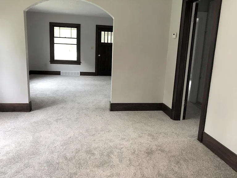 55 Myrtle Ave — Photo 12