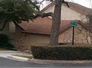 5920 Meadow Wood Ln, Fort Worth, TX 76112
