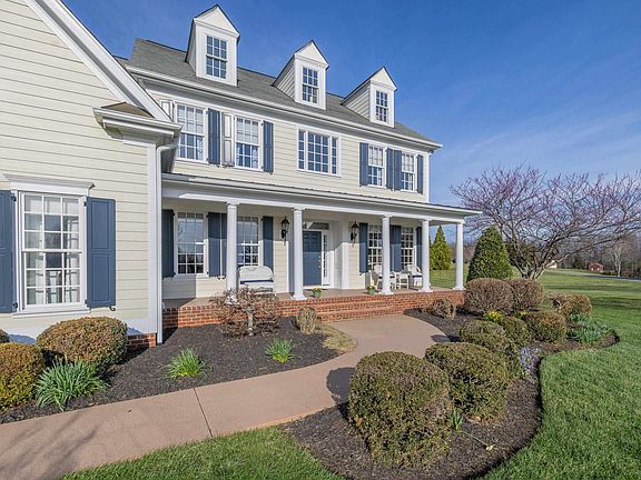 4th image of 536 Sunrise Ln