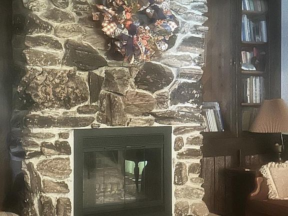 5th image of 2756 Gaston Road