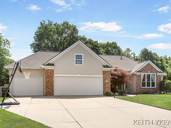 2nd image of 6032 Lytham Ct