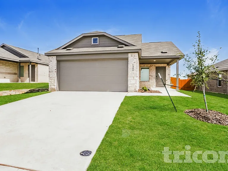 1340 Amapola Dr — Photo 1