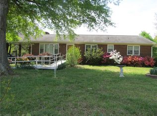 132 Keith Dr, Winston Salem, NC 27107