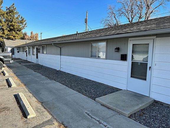 2nd image of 144 Smith Ave #2