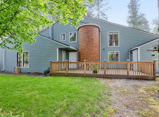 10301 SW 87th Ave, Tigard, OR 97223