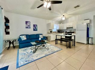 213 13th St SW, Vero Beach, FL 32962