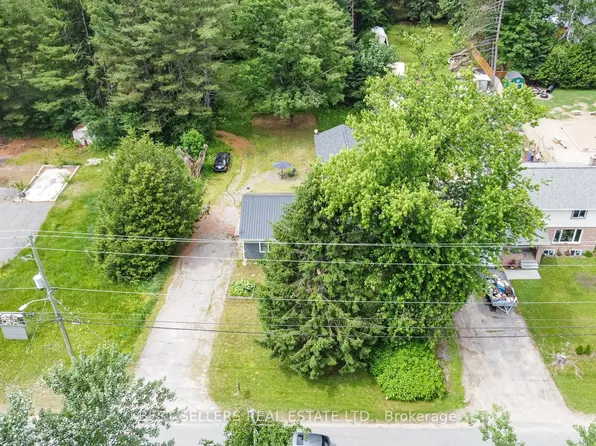 253 Maple St, Bracebridge, ON P1L 1K3