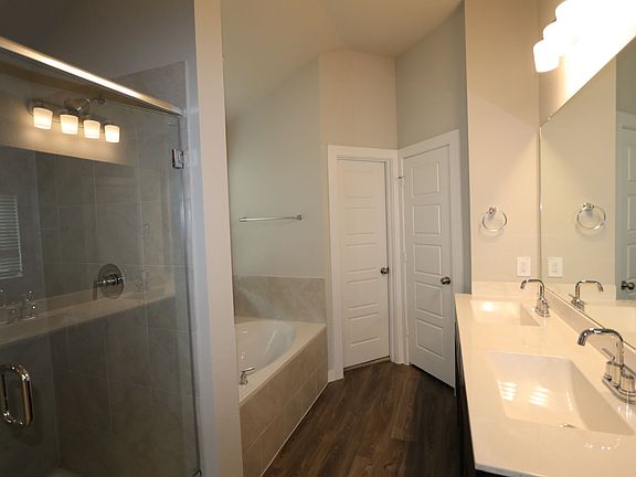 Owner s Bathroom