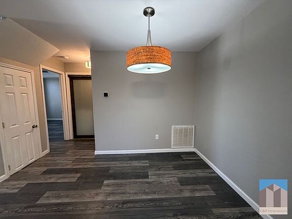 4th image of 133 McGill Park Ave NE #133
