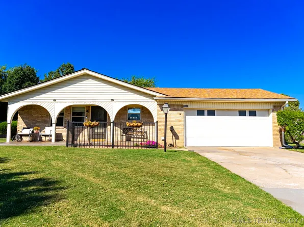 9302 E 48th St, Tulsa, OK 74145