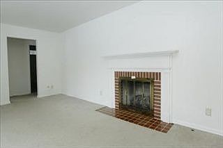 5th image of 3312 Fair Oaks Dr