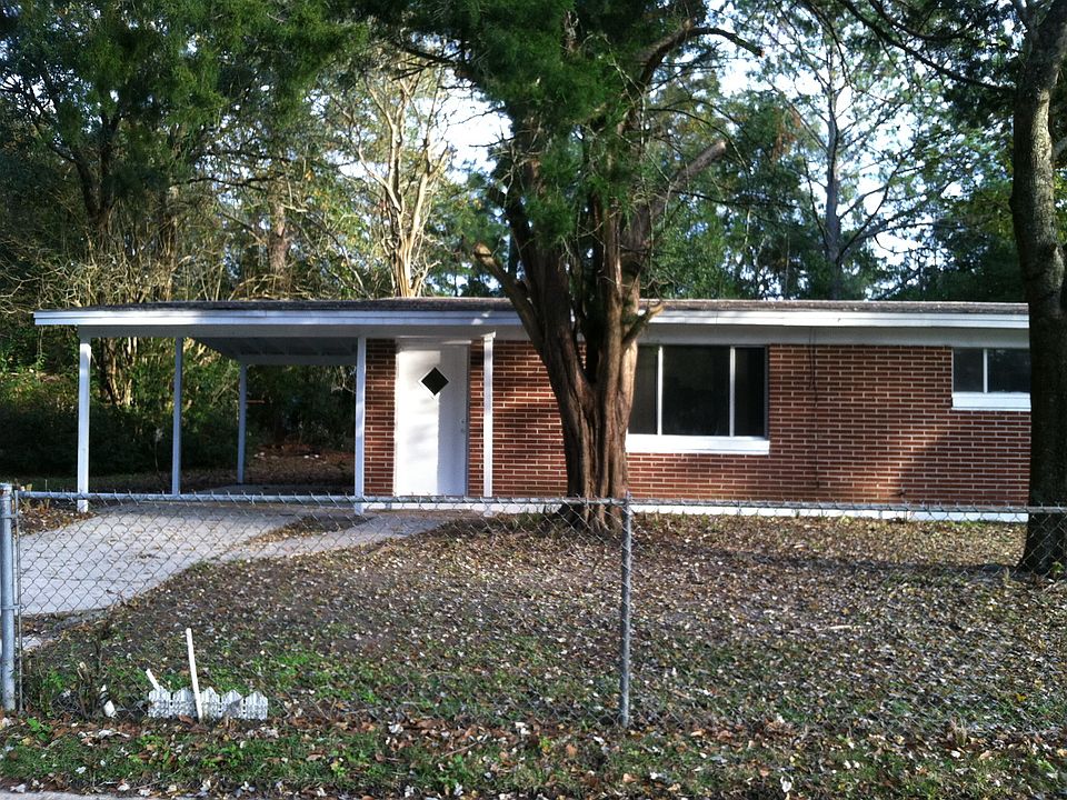 1st image of 2239 Betsy Dr