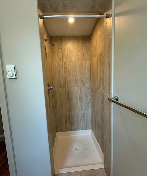 780 Farmington Ave #A — Photo 15