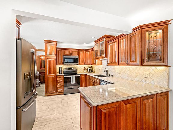 2nd image of 1538 3rd STREET