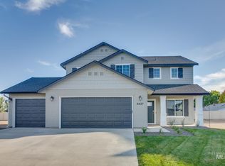 8437 E Copenhaver St, Nampa, ID 83687