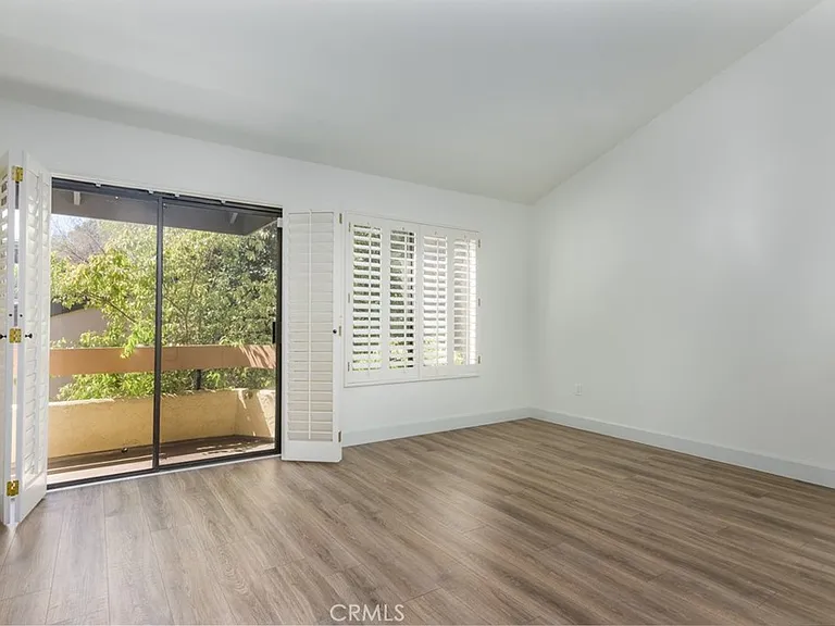 3333 Primera Ave #B — Photo 14