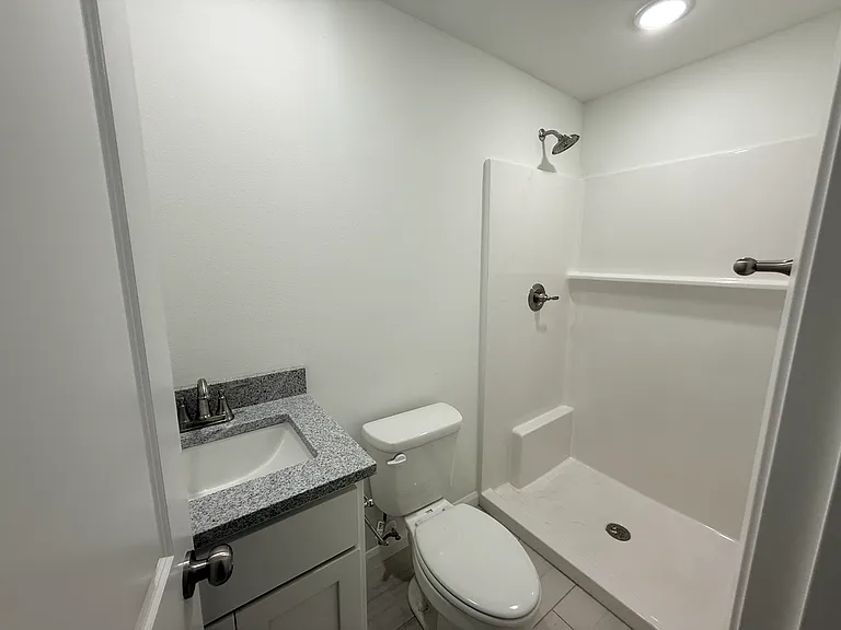 1025 E Hobson Ave #A — Photo 9