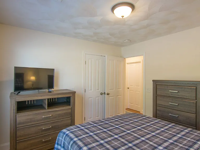 12 Bicknell Ave — Photo 11