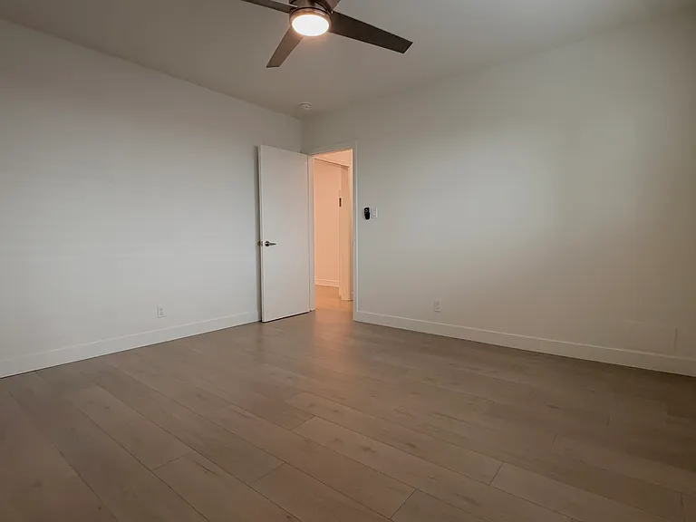 336 W Wilson Ave #3 — Photo 8