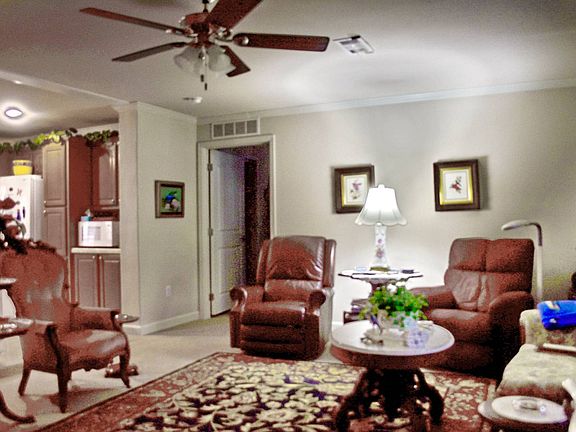 3rd image of 211 Windmill Oaks Ave
