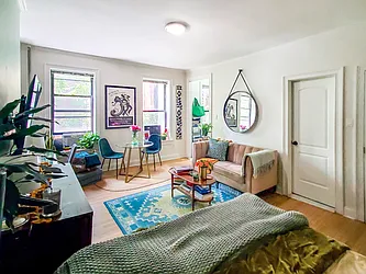 Rented by Amicourt LLC