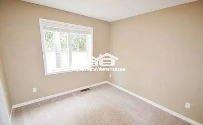 1305 Flag Ave N #2 — Photo 13