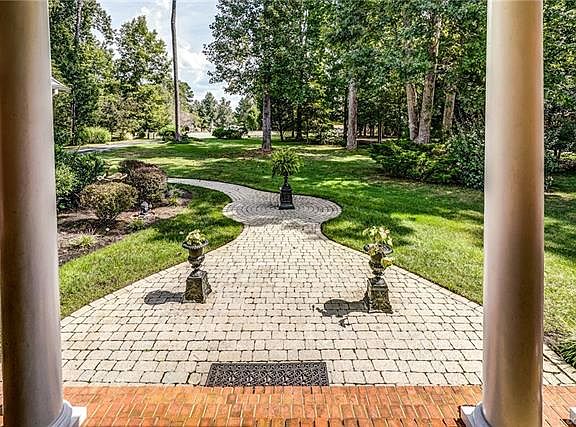 4th image of 9518 Park Bluff Ct
