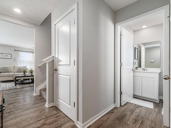 5th image of 395 Jameson Ln