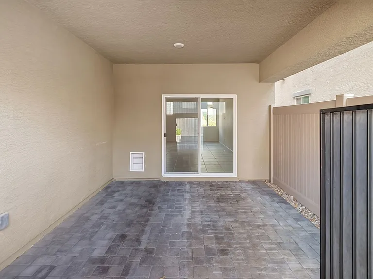 7476 Onyx Star St — Photo 26