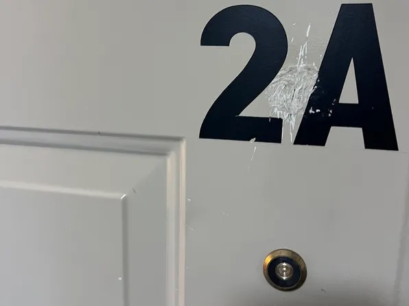 330 Cunat Blvd APT 2A, Richmond, IL 60071