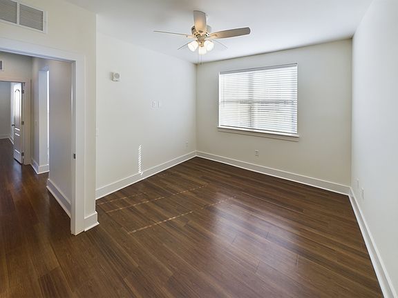 3rd image of 520 Arsdale Ave #30-201