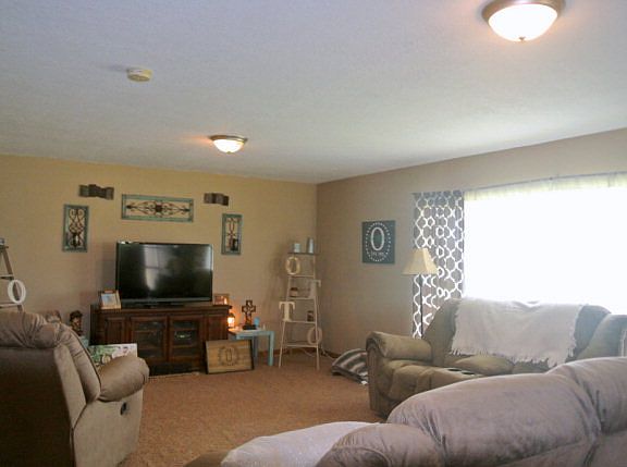 2nd image of 51366 Mockingbird St