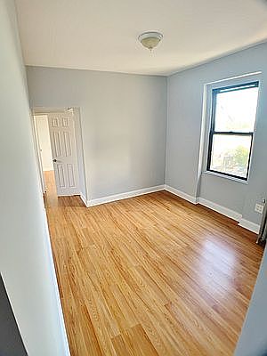 3rd image of 21-78 35th St #5P