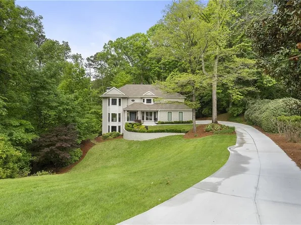 660 Willow Knoll Dr SE, Marietta, GA 30067