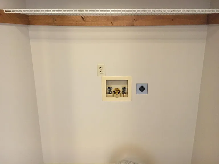 1790 Queensbridge Dr — Photo 17