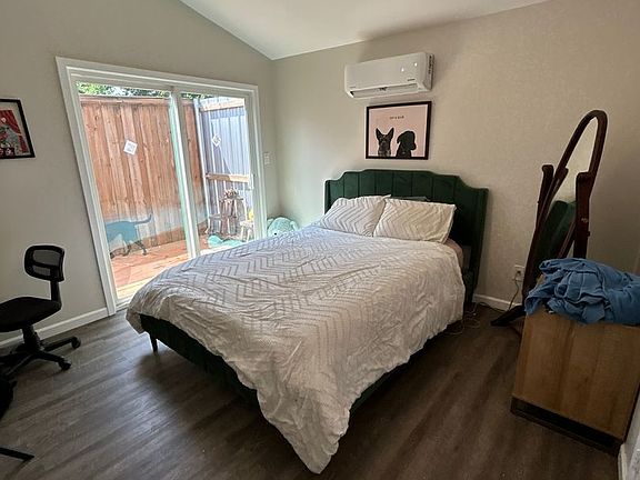 5th image of 1015 Cameron Ave #2