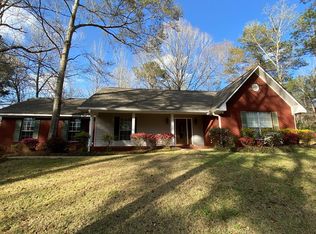 64 Arnett Rd, Hattiesburg, MS 39401