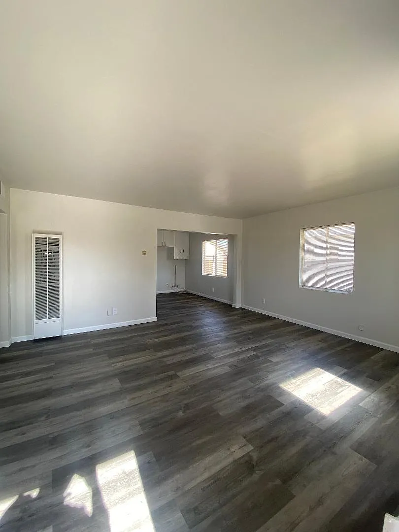 2307 Verdugo Ln — Photo 2
