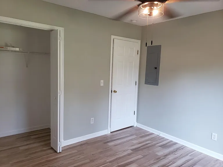 8017 Burdell Dr — Photo 26
