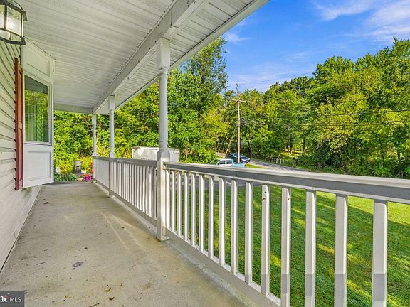 3rd image of 47 Mountainside Rd