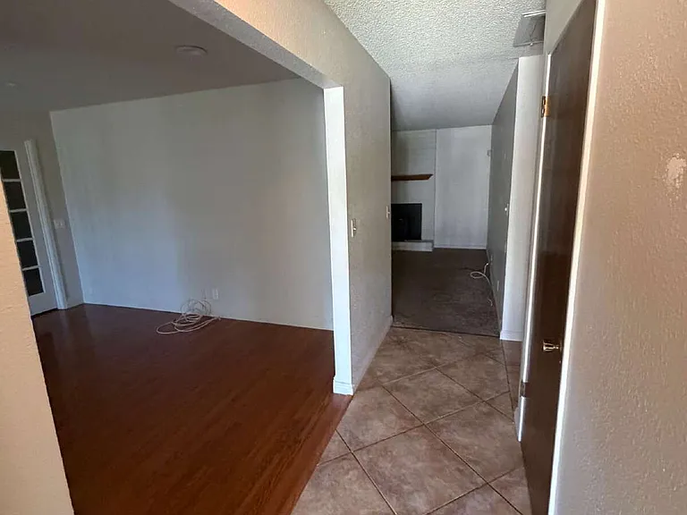 665 Santa Barbara Ct — Photo 1