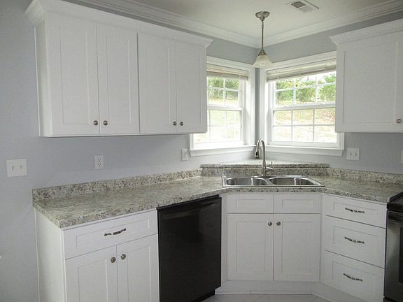 4th image of 7449 Tiercel Dr