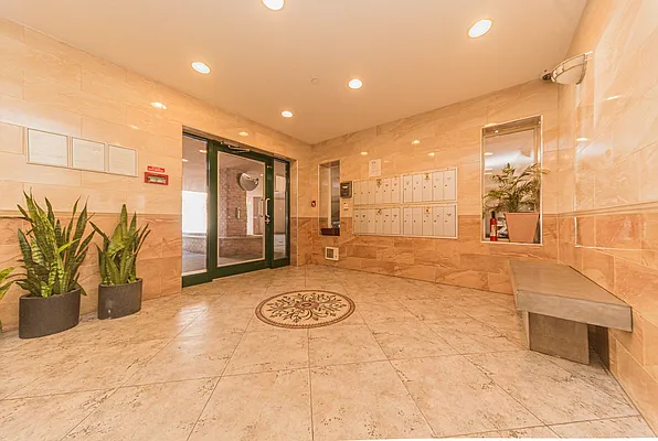 Sold by Maximillion Realty, Inc. | media 2