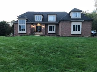 68 Katrina Ln, Dundee, IL 60118