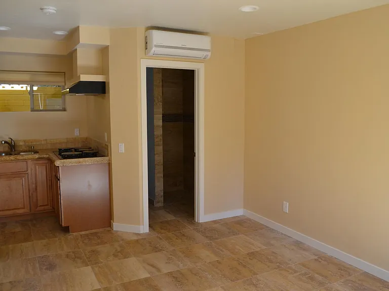 501 S Vine St S #3 — Photo 5